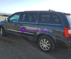 Chrysler Town & Country Touring 2013 - 2