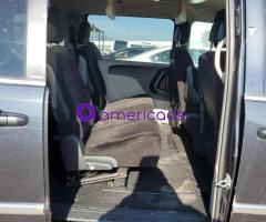 Chrysler Town & Country Touring 2013 - 8