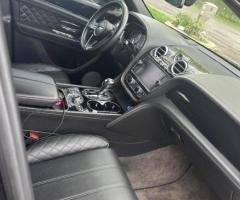 2017 Bentley Bentayga for Sale - Ultimate Luxury and Performance - 5